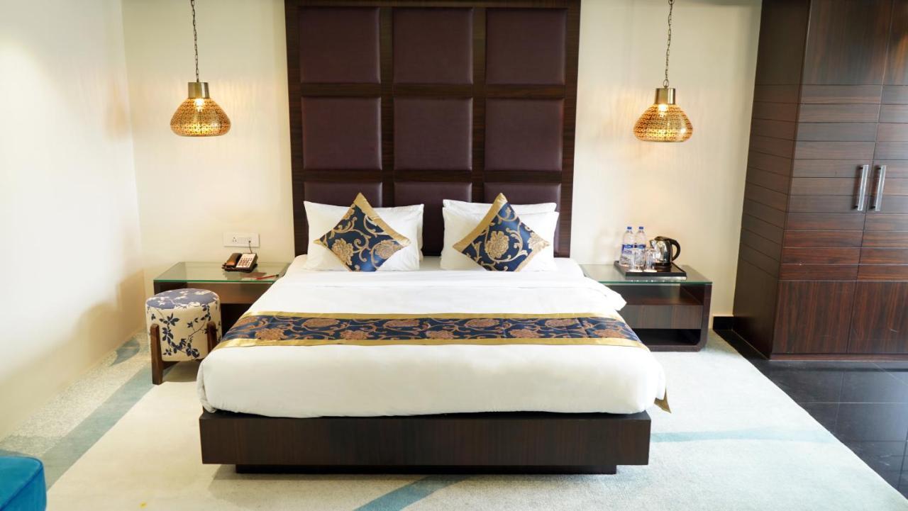 Hotel Saffron Crest Siliguri Exteriér fotografie